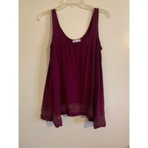 🌟3/$9🌟 Fuschia flows tank top with lace detail